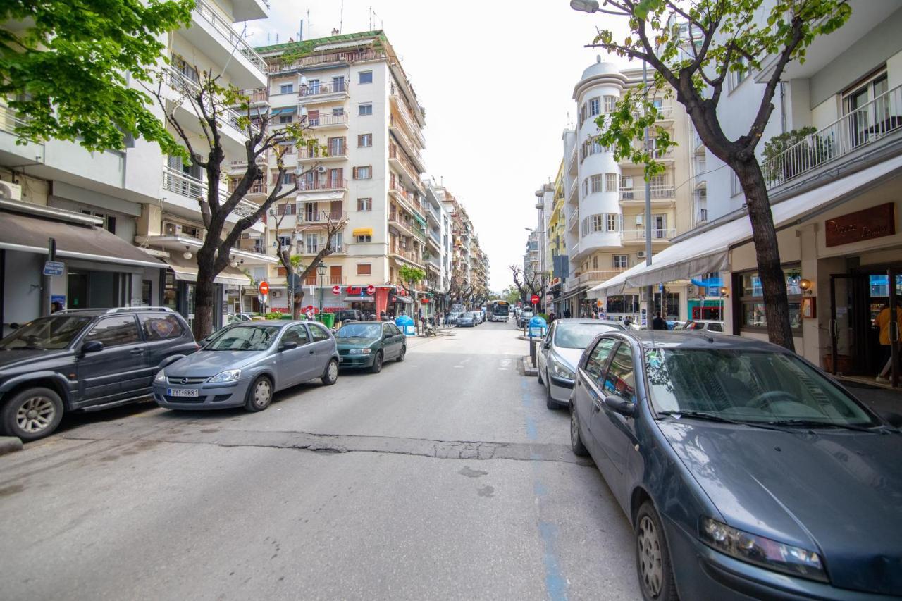 Downtown Luxury Boutique Suites : The Yellow Suite Thessaloniki Exterior foto