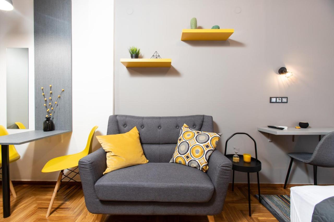 Downtown Luxury Boutique Suites : The Yellow Suite Thessaloniki Exterior foto