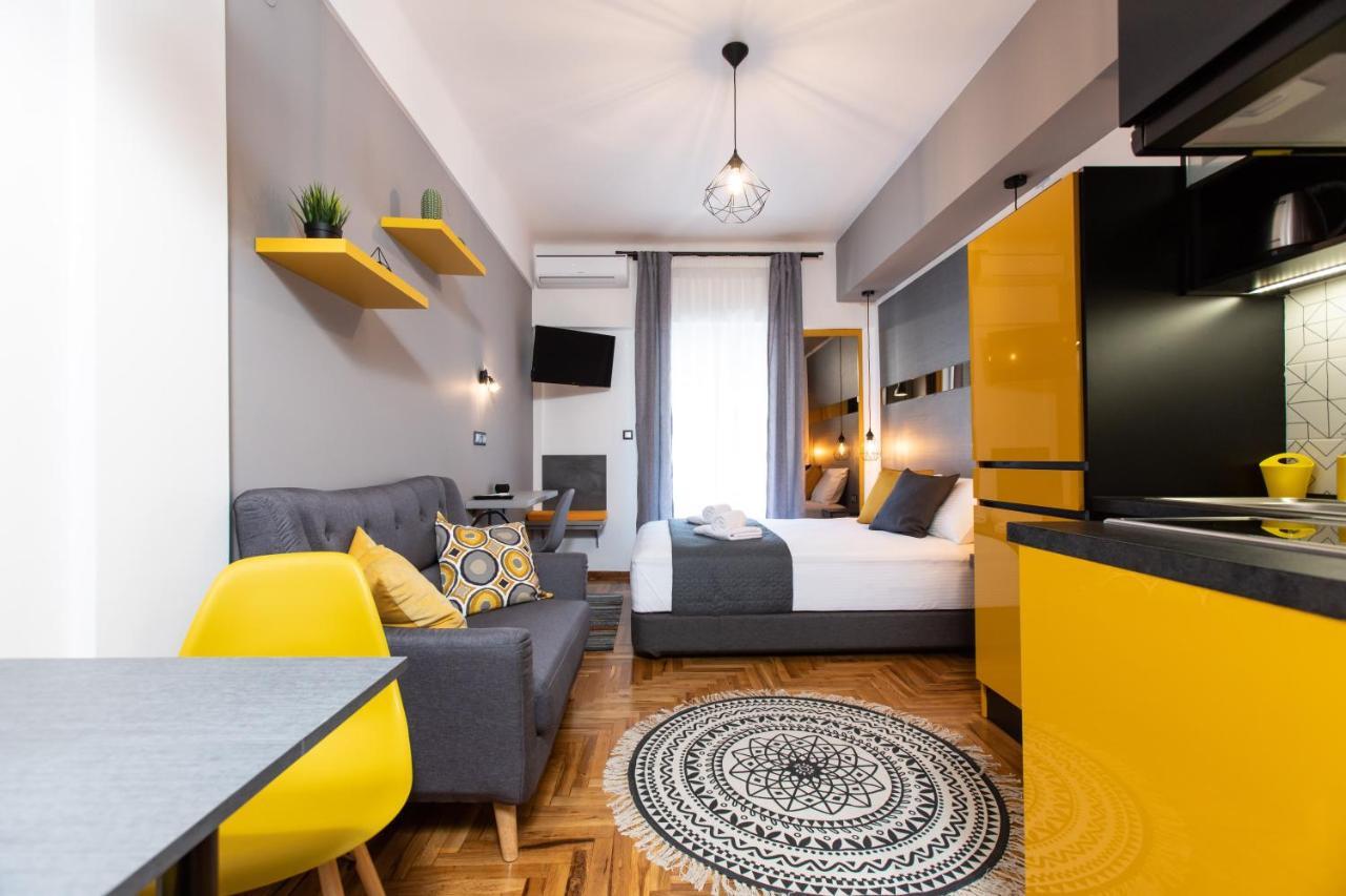Downtown Luxury Boutique Suites : The Yellow Suite Thessaloniki Exterior foto